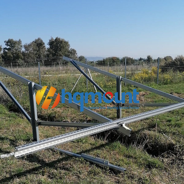 プロジェクト完了：イタリアの1MW太陽光発電所